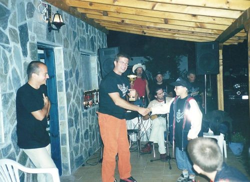 Μπουρούνεια-2002-12