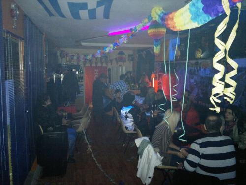 2. 18 Maske party (3)