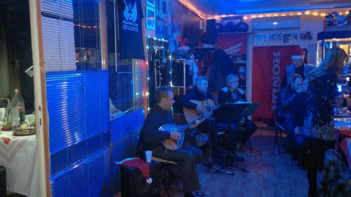 12. 24 Party at club (19)