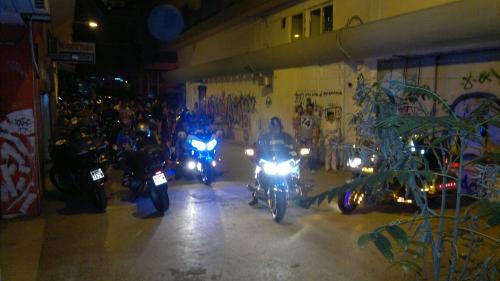 9.9 Visitors at club (32)