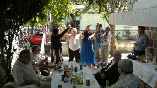 6-13  just got married (3)