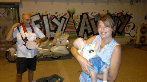 8-24 babies in the club (3)