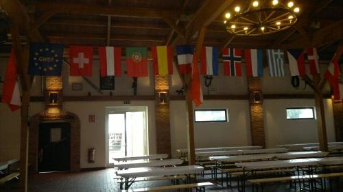 6-30 Austria treffen (2)