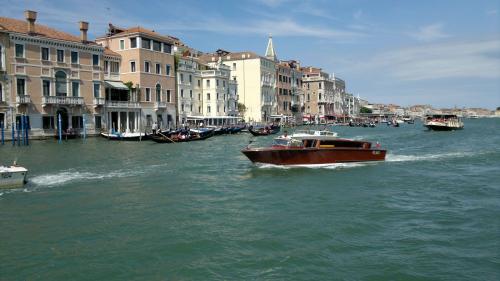 6-27 Ven. Mur. Burano (12)