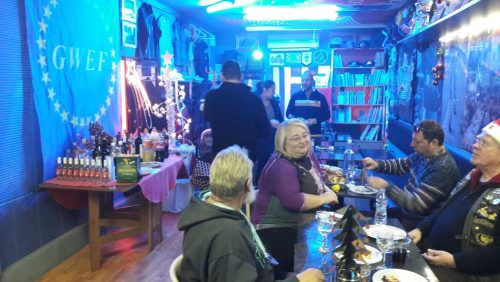 12-25-Christmas-party-13