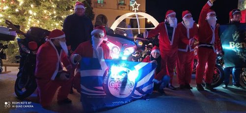 Santa-Claus-on-the-Road-35