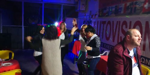 Santa-Claus-on-the-Road-54