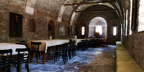 9-13 Olympus tour (13)b