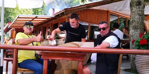 9-13 Olympus tour (21)