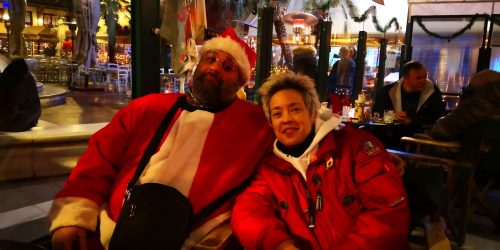 Santa-Claus-on-the-Road-13