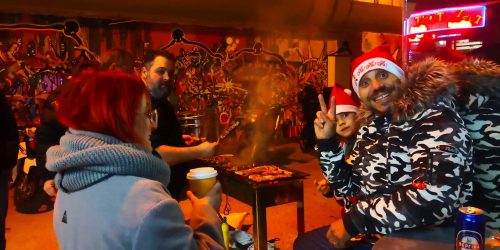 Santa-Claus-on-the-Road-16