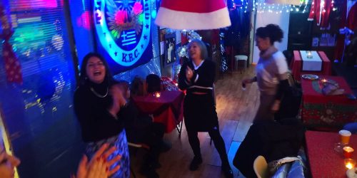 Santa-Claus-on-the-Road-20